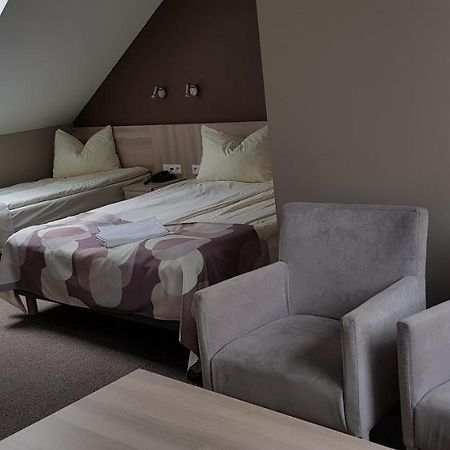 Zajazd Tytan Kochanowice Экстерьер фото