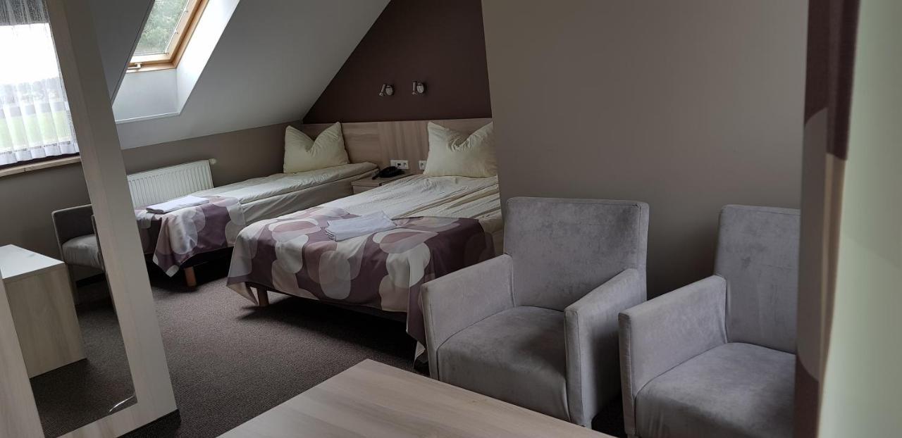 Zajazd Tytan Kochanowice Экстерьер фото