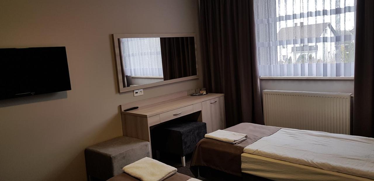 Zajazd Tytan Kochanowice Экстерьер фото